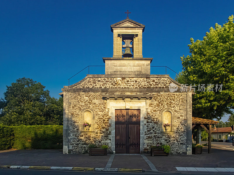 Cazaux-Fréchet-Annéran-Camors church